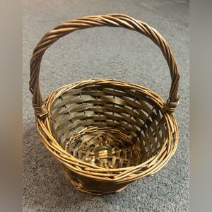 Vintage Brown Tan Round Basket Handle Small 7” x 10”